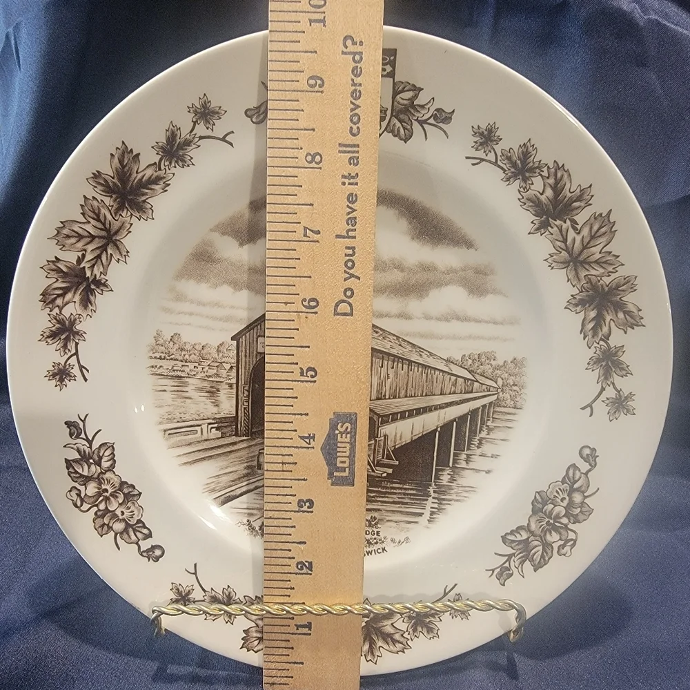 (J19) The collectors series of Atlantic Canada by woods and sons Plate